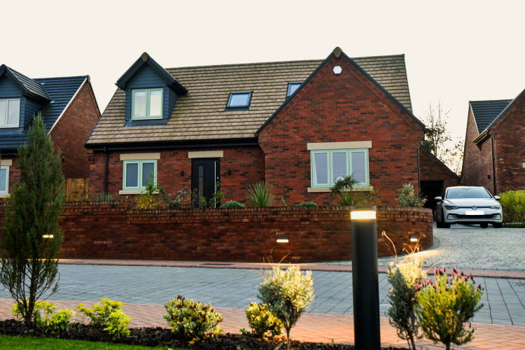 Mereside Close residential development overview