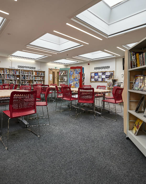 Flexible library interior arranged for group study and independent learning