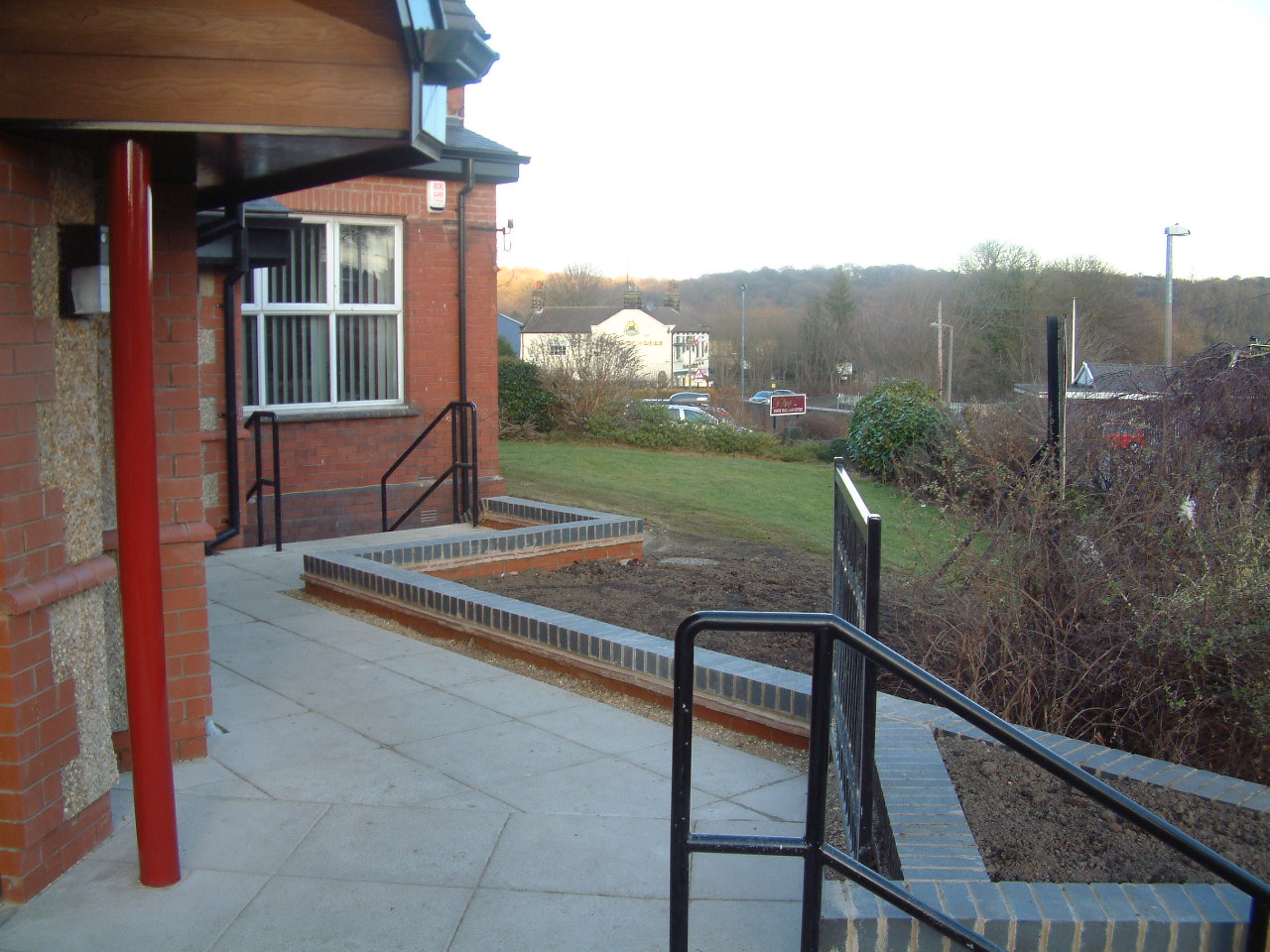Accessible external approach and landscaping