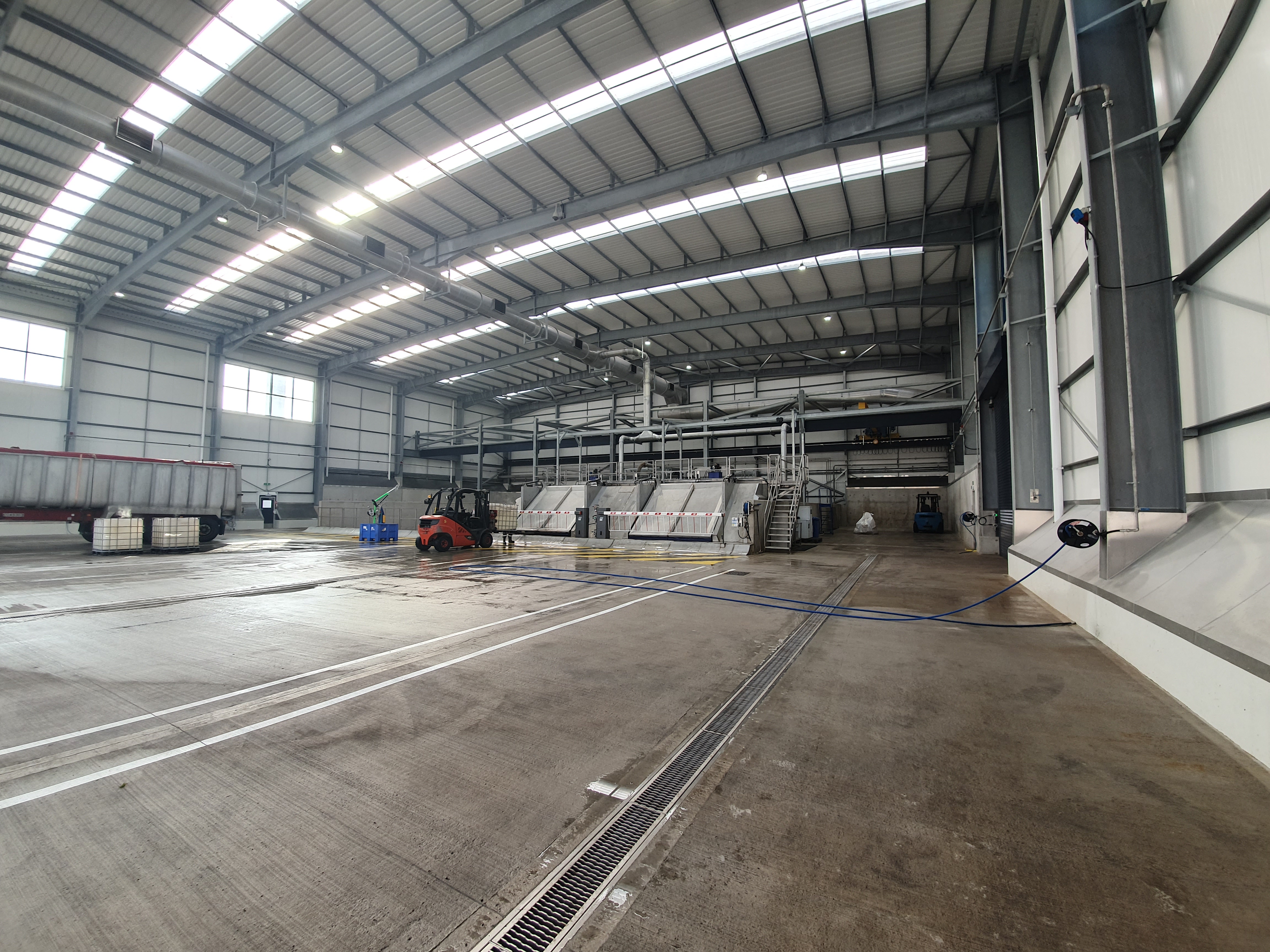 Anaerobic digestion plant layout